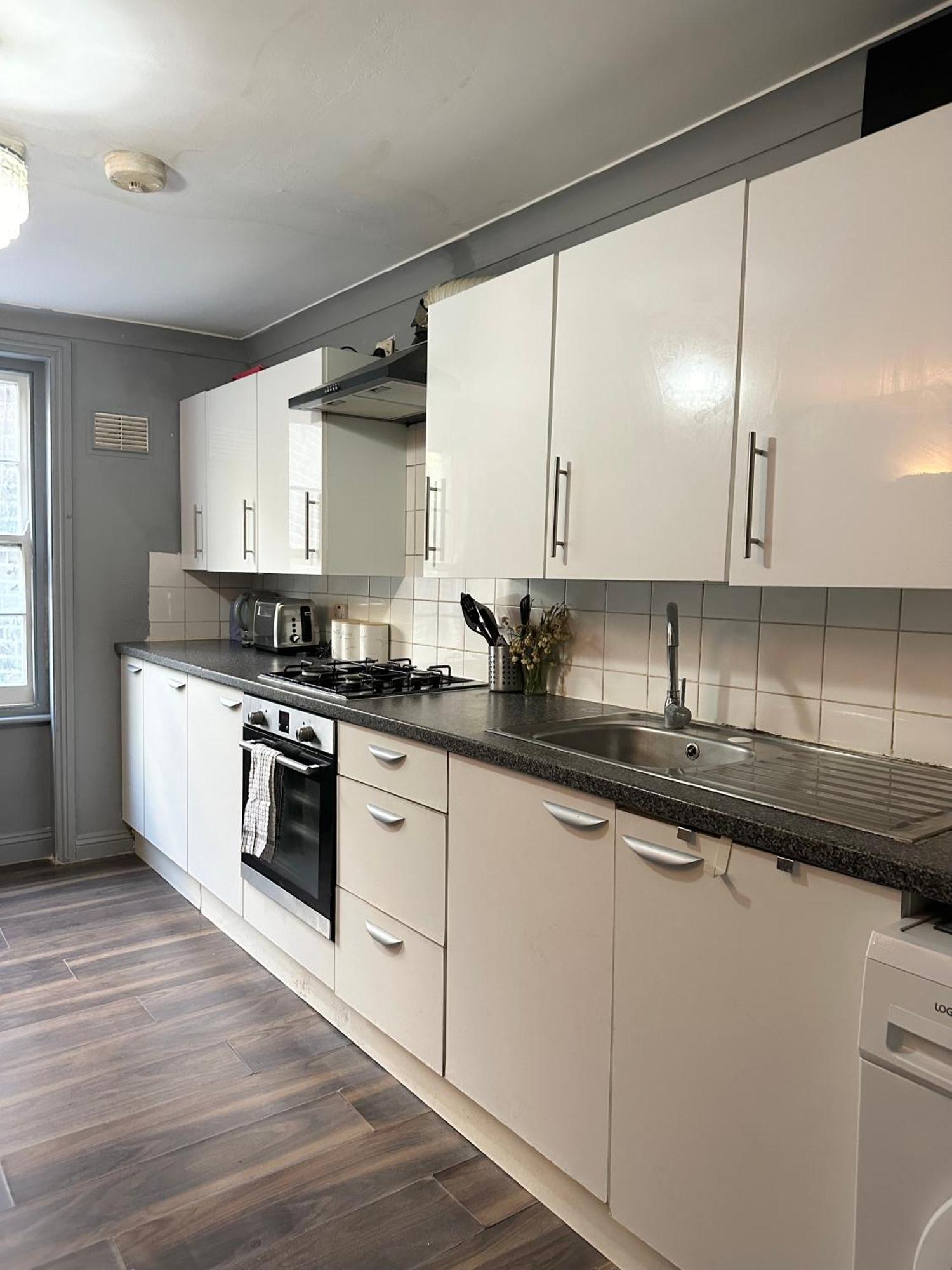 Luxury Room In A 4 Bedroom Flat! 4 Minutes Walk To Kingscross, St Pancras Лондон Екстер'єр фото