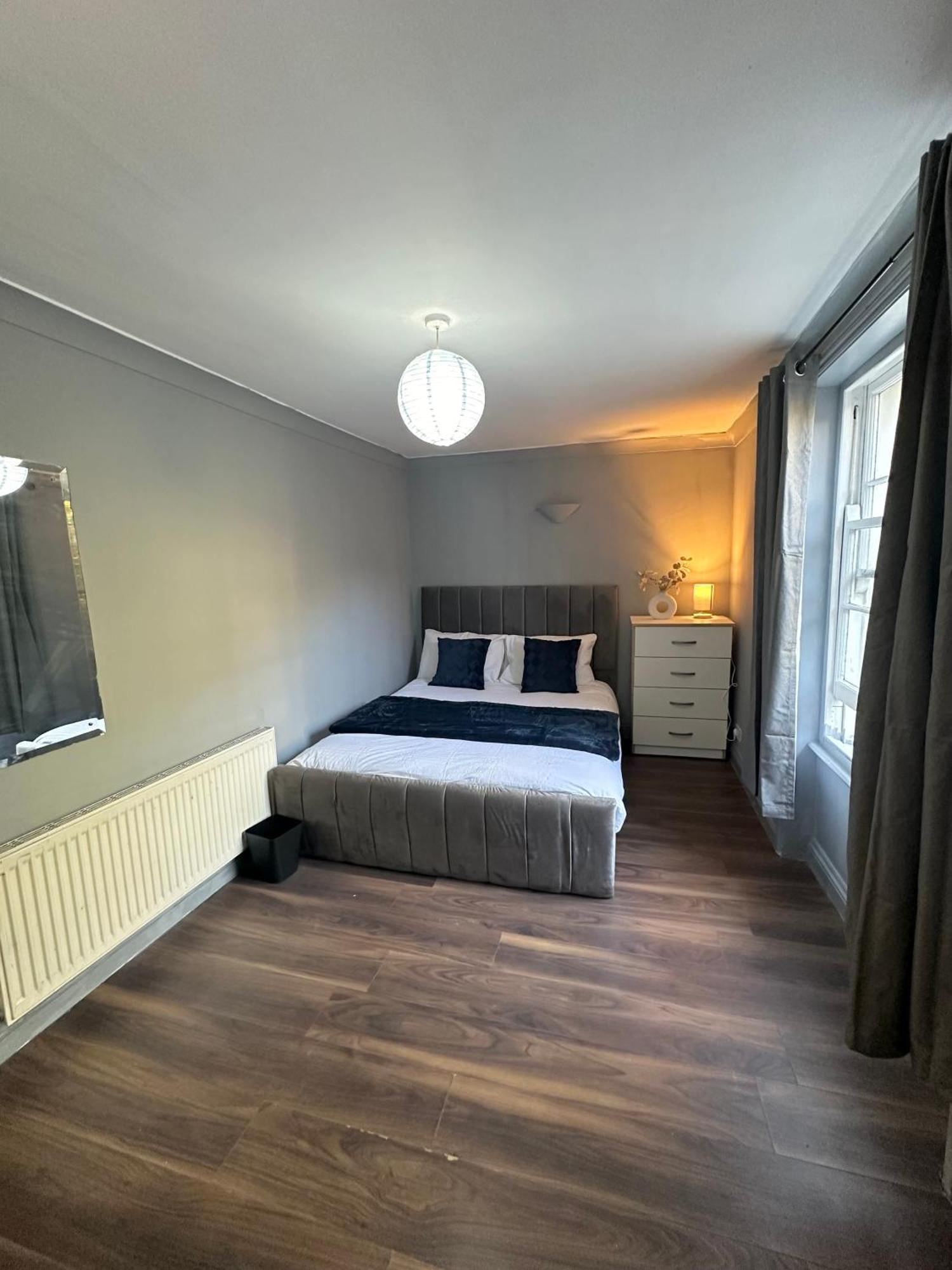 Luxury Room In A 4 Bedroom Flat! 4 Minutes Walk To Kingscross, St Pancras Лондон Екстер'єр фото